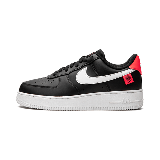 Air Force 1 '07 Low "Worldwide Pack Black Flash Crimson"