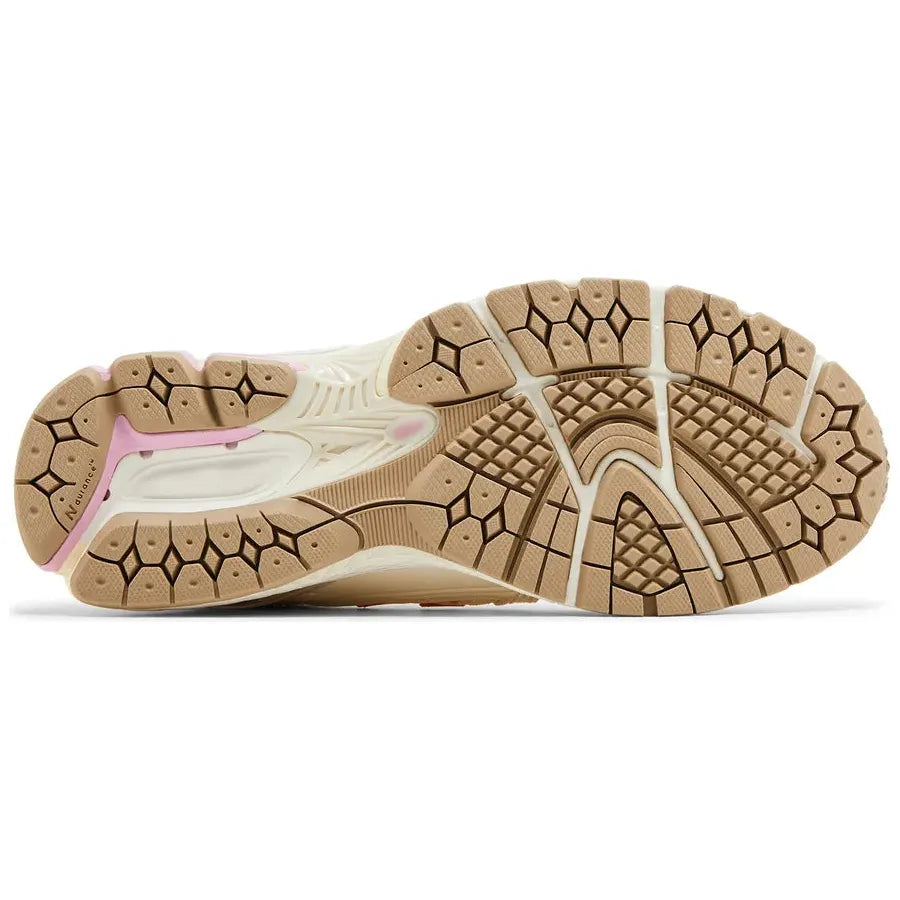 New Balance 1906R "Sea Salt Pink Sugar"