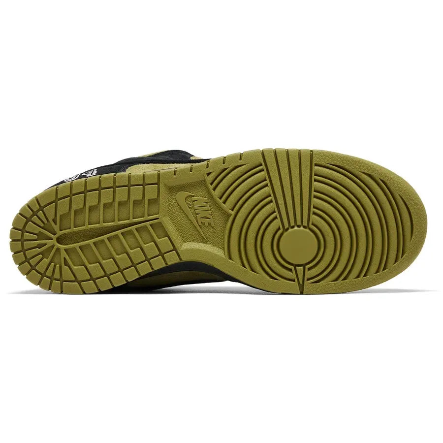 Nike Dunk Low "Supreme - Camper Green"