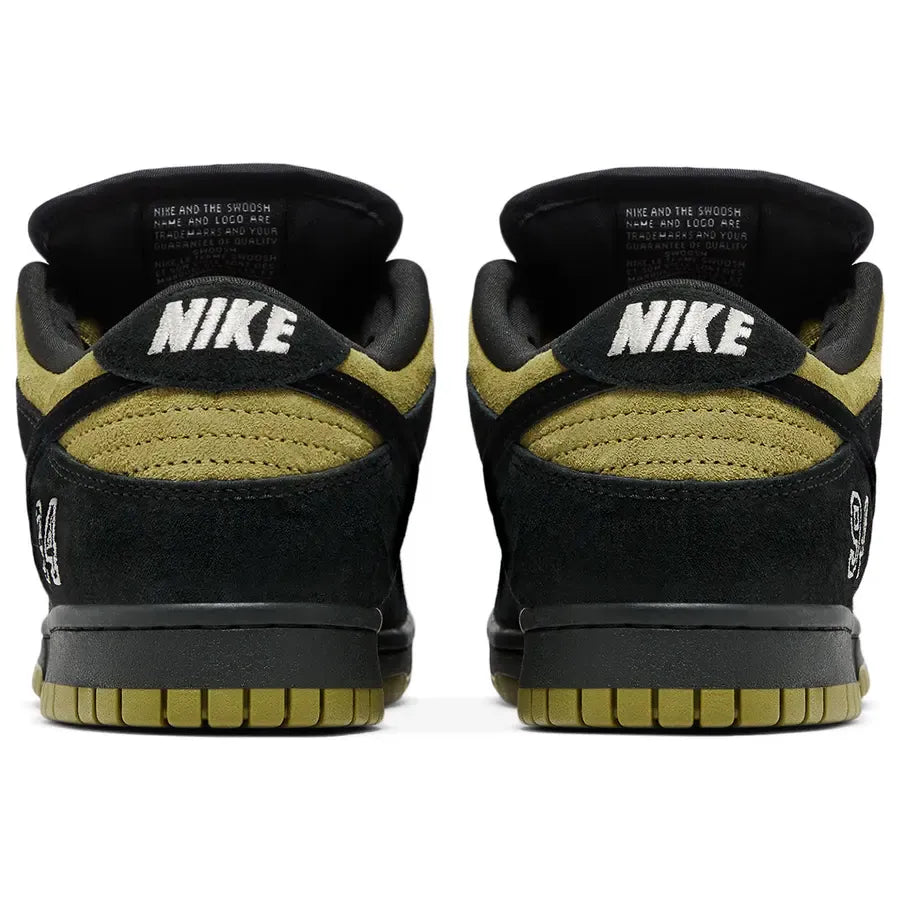 Nike Dunk Low "Supreme - Camper Green"