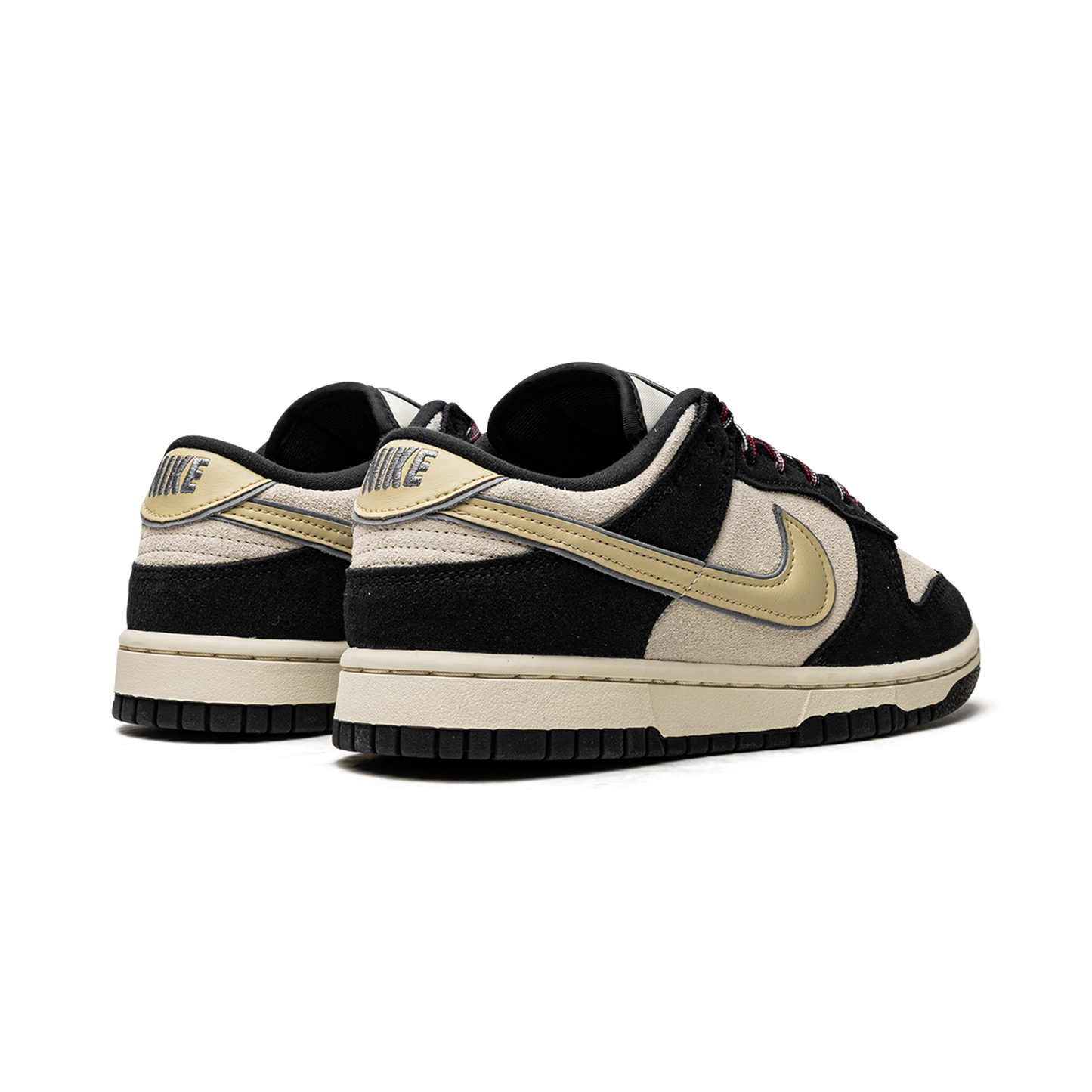 Dunk Low "Black / Cream Suede"