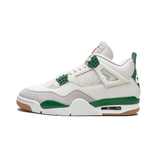 Air Jordan 4 "Pine Green"