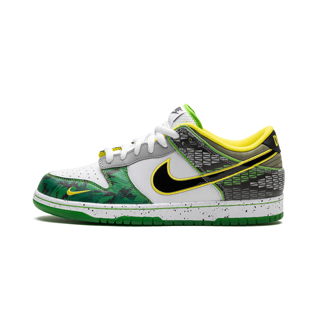 Dunk Low "What the Duck Away University of Oregon PE"